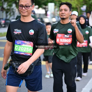 Runner Photo 3995915