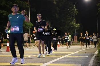 Runner Photo 3995935