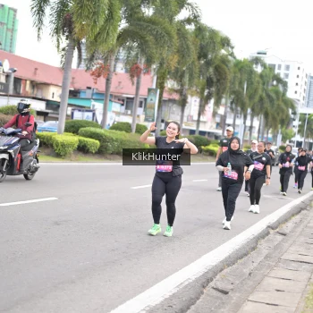 Runner Photo 3995936