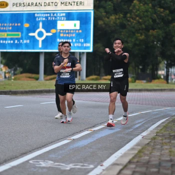 Runner Photo 3995937