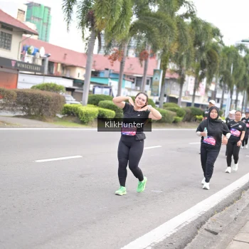 Runner Photo 3995956