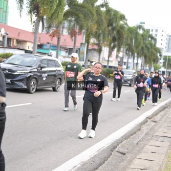Runner Photo 3995971