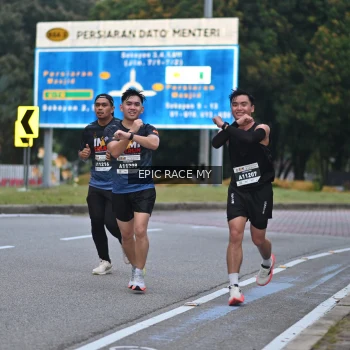Runner Photo 3995974