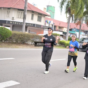 Runner Photo 3995980