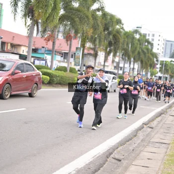 Runner Photo 3995994