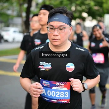 Runner Photo 3995995