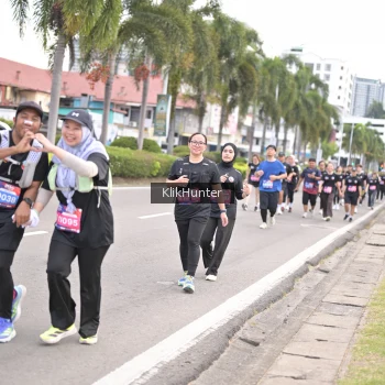 Runner Photo 3995998