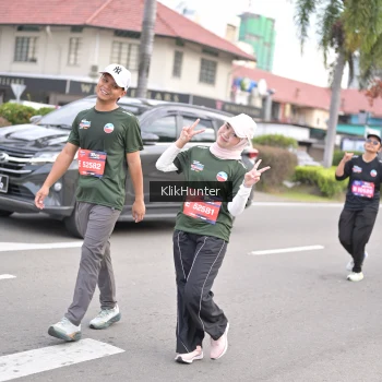 Runner Photo 3996004