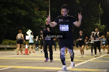 Runner Photo 3996006