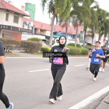 Runner Photo 3996019