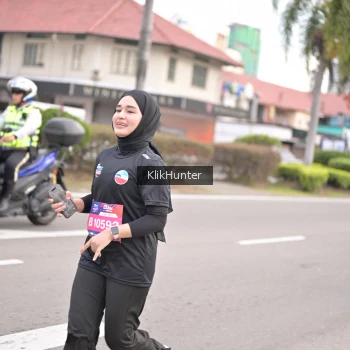 Runner Photo 3996025
