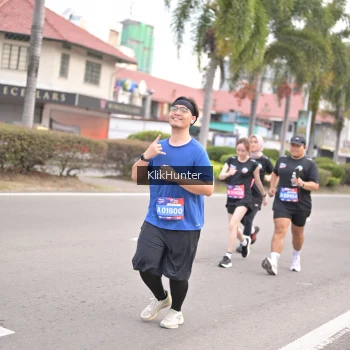 Runner Photo 3996045