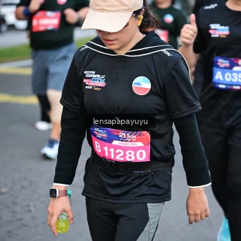 Runner Photo 3996076