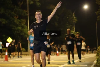 Runner Photo 3996101