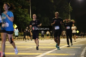Runner Photo 3996111