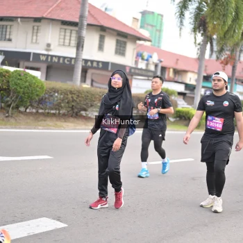 Runner Photo 3996117