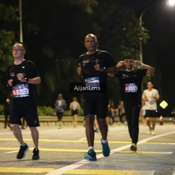 Runner Photo 3996119