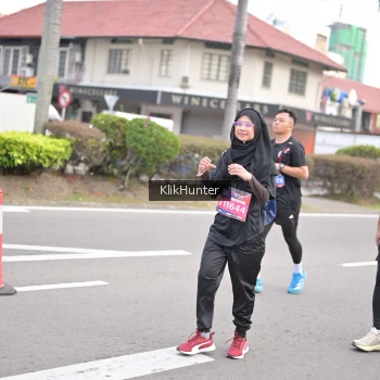 Runner Photo 3996120