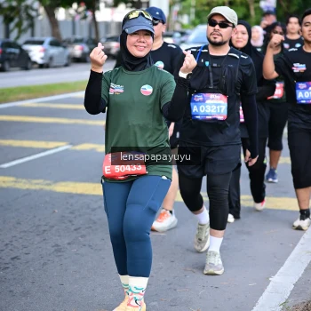 Runner Photo 3996125