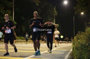 Runner Photo 3996132