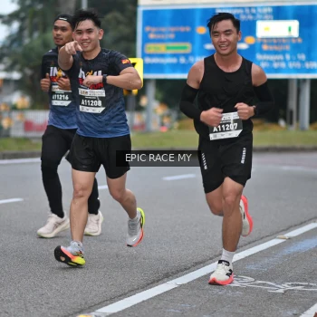 Runner Photo 3996134