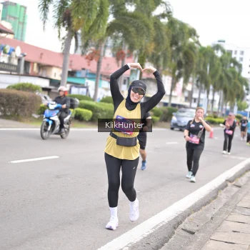 Runner Photo 3996144