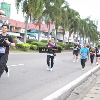 Runner Photo 3996172