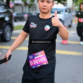 Runner Photo 3996176