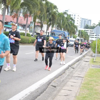 Runner Photo 3996193