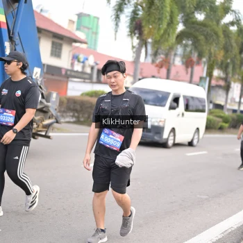 Runner Photo 3996215
