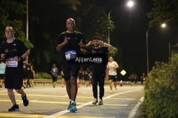 Runner Photo 3996223