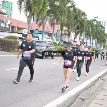 Runner Photo 3996272