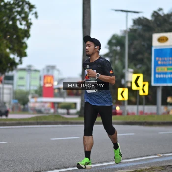 Runner Photo 3996274