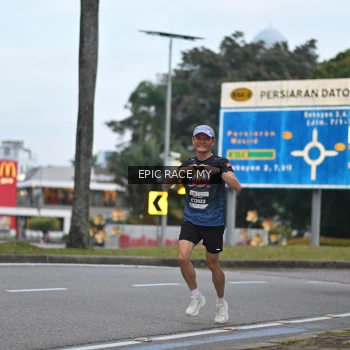 Runner Photo 3996308