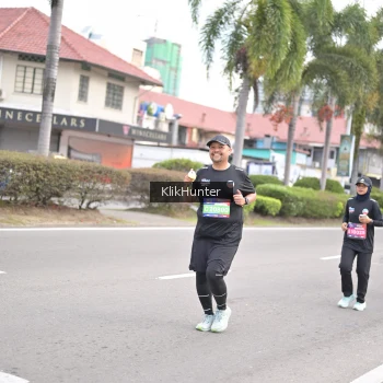 Runner Photo 3996330
