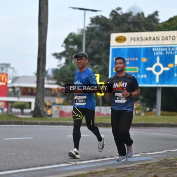 Runner Photo 3996355