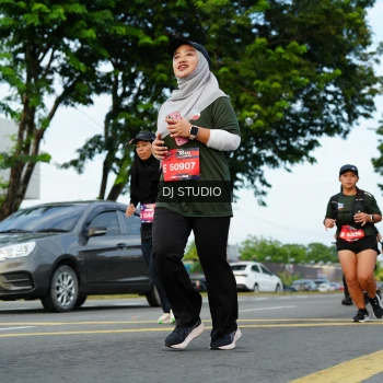 Runner Photo 3996363