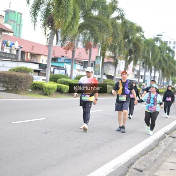 Runner Photo 3996377