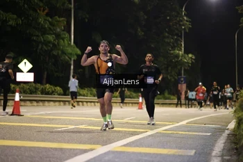 Runner Photo 3996405