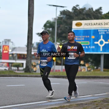 Runner Photo 3996430