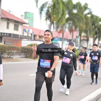 Runner Photo 3996502