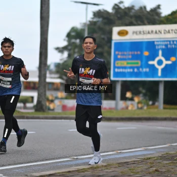 Runner Photo 3996515