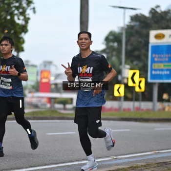 Runner Photo 3996528