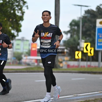 Runner Photo 3996533
