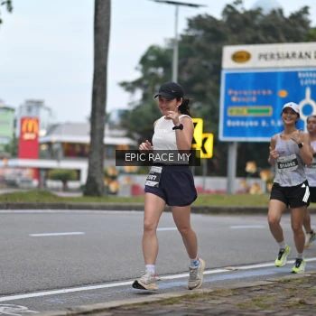 Runner Photo 3996565