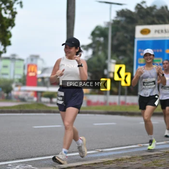 Runner Photo 3996570