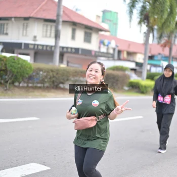 Runner Photo 3996580