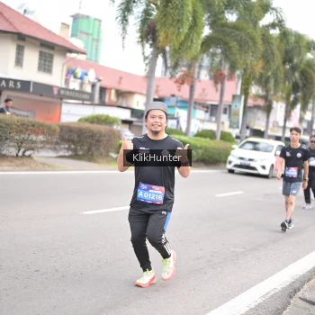 Runner Photo 3996582