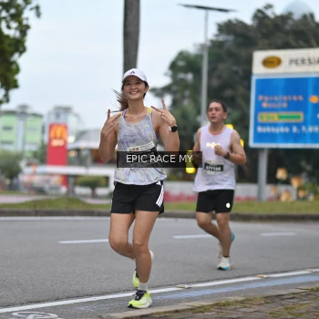 Runner Photo 3996584
