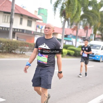 Runner Photo 3996586